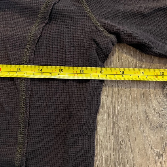 Sundance Fayette Floral Henley in brown - Picture 8 of 9